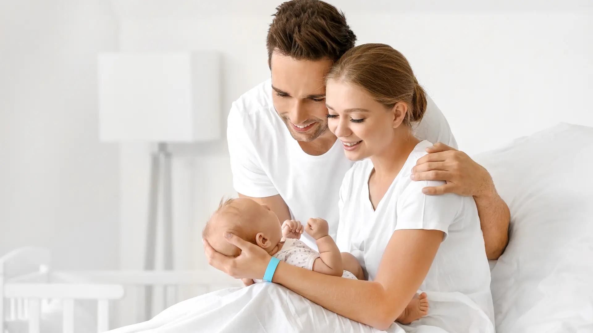 Benefits of Natural Childbirth: Is It Right For You? | Borneo Hospital